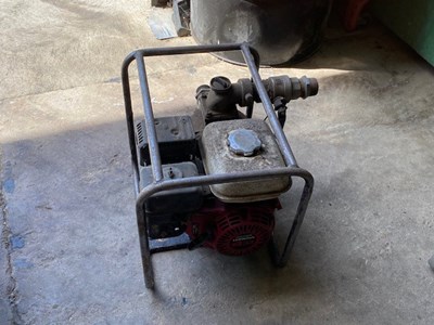 Lot 732 - Honda pump - needs attention