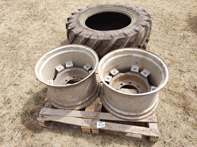 Lot 456f - Tractor Centres x 2 with Trelleborg Tyre 540 / 65