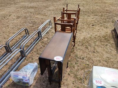 Lot 551 - 1 x Table & 4 Chairs