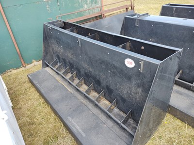 Lot 509 - Ad-Lib Weaner Feeder