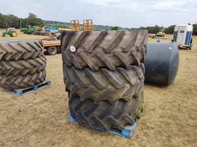 Lot 480 - 3 Items Fastrack tyres - 25 17 30