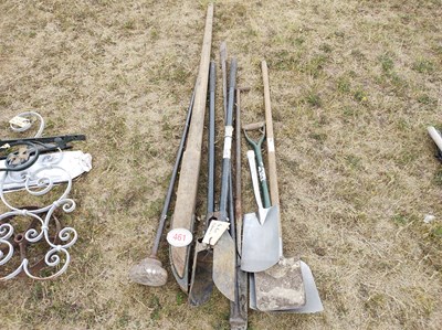 Lot 461 - 7 Items - Digging spoons, digging bar shovels & large army crow bar