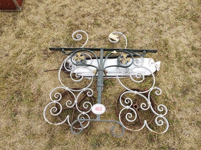 Lot 462 - 5 Items - wrought iron scoll panels