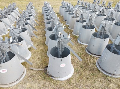 Lot 429 - 10 Metal Dump Feeders
