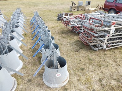 Lot 433 - 7 Metal Dump Feeders