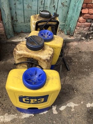 Lot 322 - CP3 Knapsack Sprayer x 3 and 1 x Berthoud Sprayer