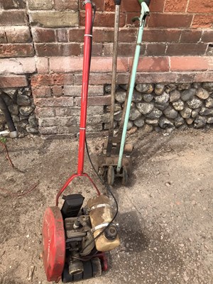 Lot 326 - Power lawn edger, reciptrocating cutter & push...