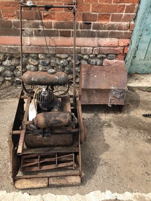 Lot 332 - Atco Royale 30E cylinder mower