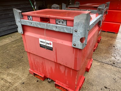 Lot 725 - Western 970lt portable fuel bowser (Red)