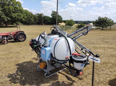 Lot 664 - 12m Team Alpha Manual Folding Sprayer (850l)