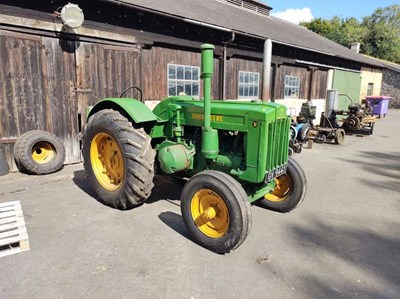 Lot 34 - John Deere Series D Tractor. All in working...