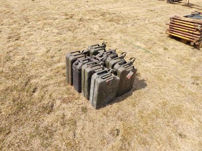 Lot 207 - 8x Fuel & Water Cans 20 Litres