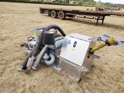Lot 213 - PTO Sucker Blower