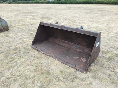 Lot 256 - Suton Bucket
