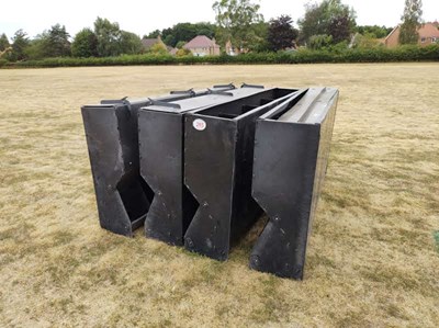 Lot 265 - 4x Plastic Finishing Hoppers