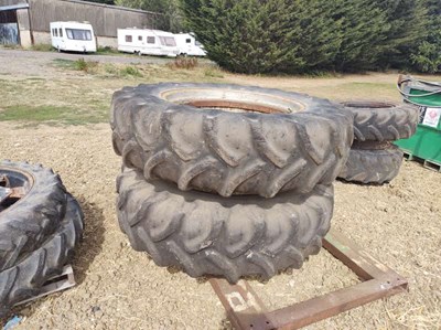 Lot 7 - Kleber Super 9 18.4R 38