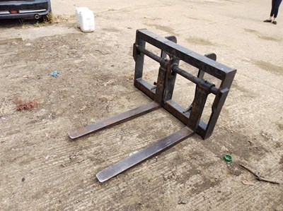 Lot 26 - Cat Teleporter Tines