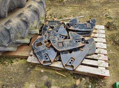 Lot 30 - Qty of Case III Tractor Weights