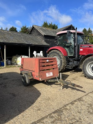 Lot 3 - Trailed Air Compressor with Hoses