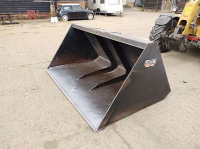 Lot 25 - Suton telehandler bucket (Year 2013)