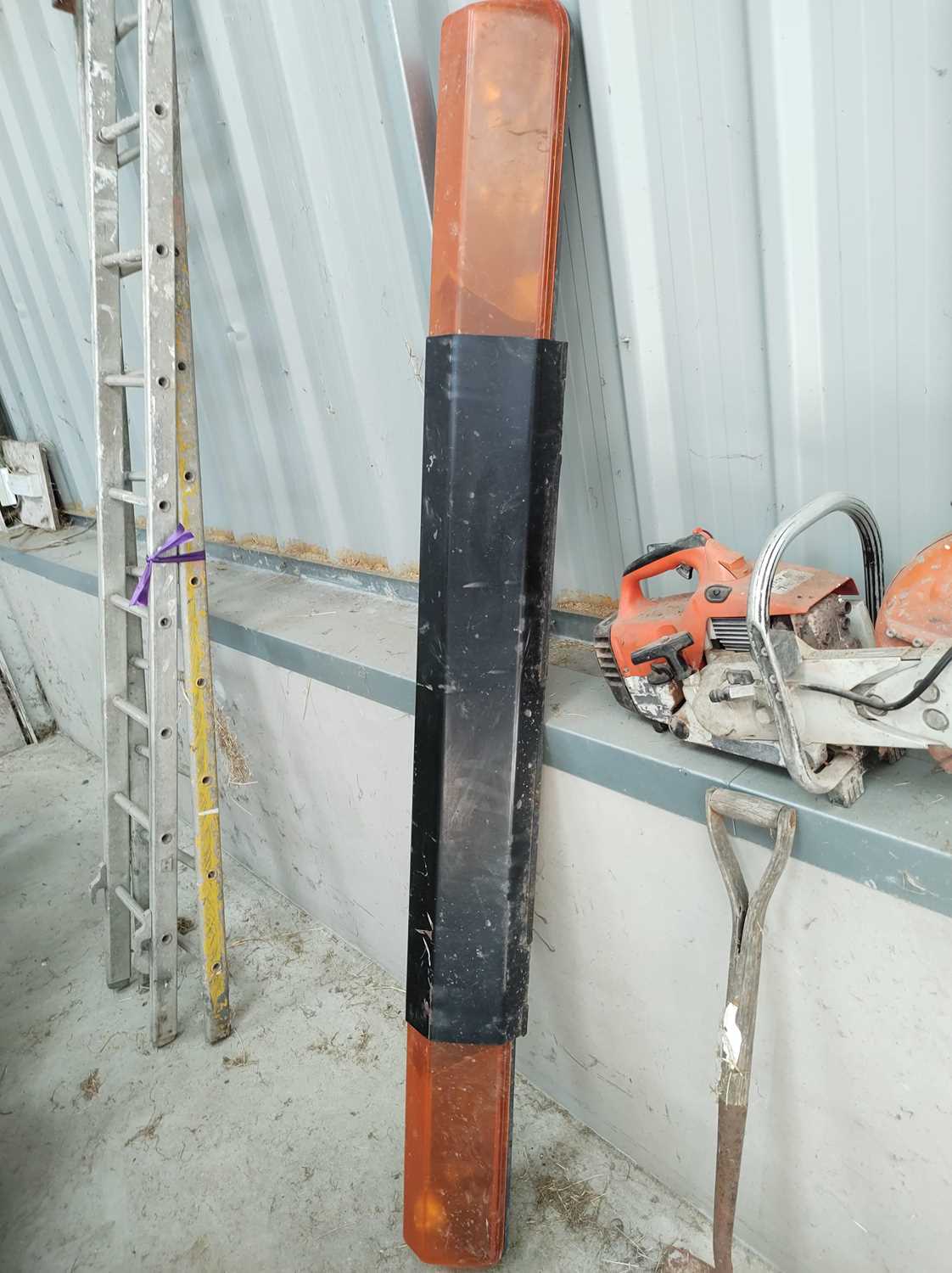 Lot 56 - HGV Beacon Bar