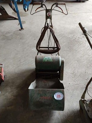 Lot 23 - Webb Electric Cylinder Mower