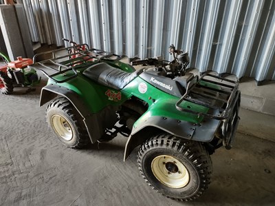 Lot 61 - Kawasaki KLF400 4x4 Quad Bike