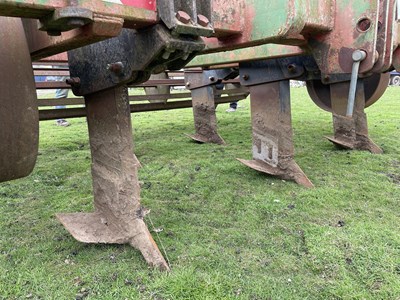 Lot 253 - Taylor Gent 7 Leg 4m Subsoiler on Swivel Legs...