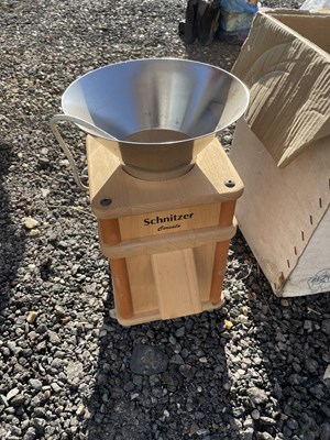 Lot 12a - Electric Grain Grinder