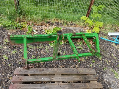 Lot 98 - Mounted Tractor Grader