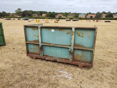 Lot 74 - Garmet Skip