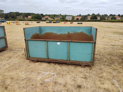 Lot 72 - Garmet Skip