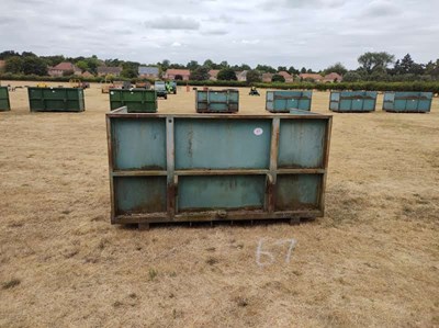 Lot 67 - Garmet Skip